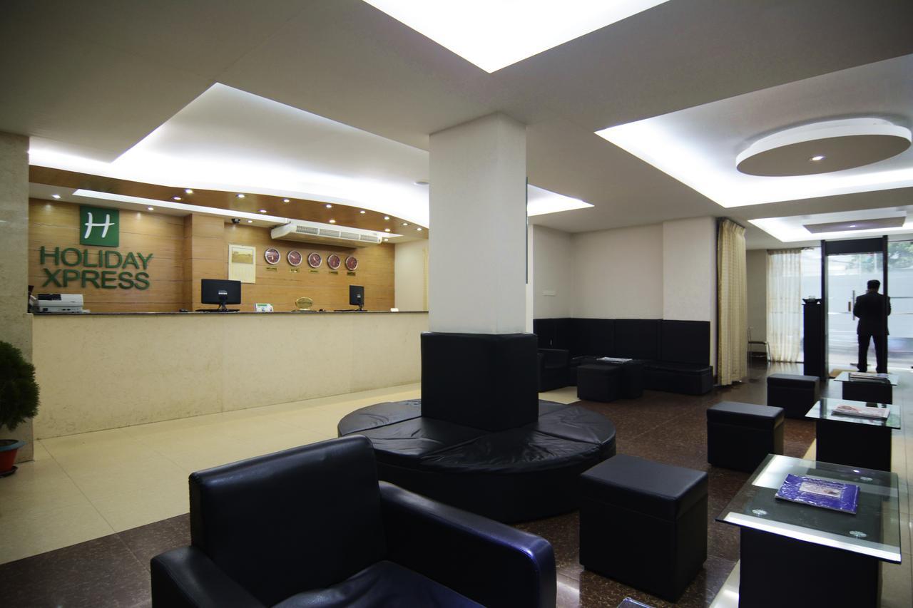 Holiday Xpress Dhaka Exterior foto